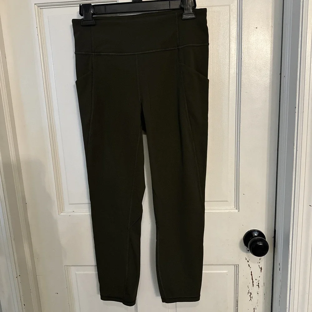 Lululemon Time To Sweat Crop 23